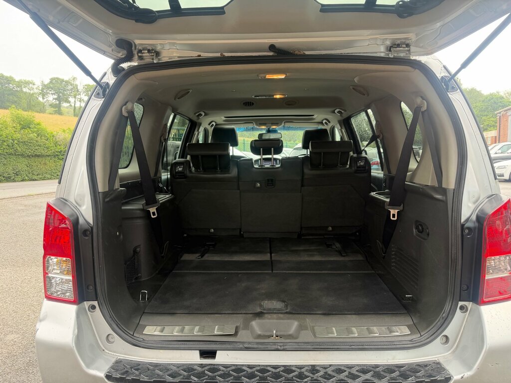 Nissan Pathfinder 2.5 Dci Tekna Silver #29