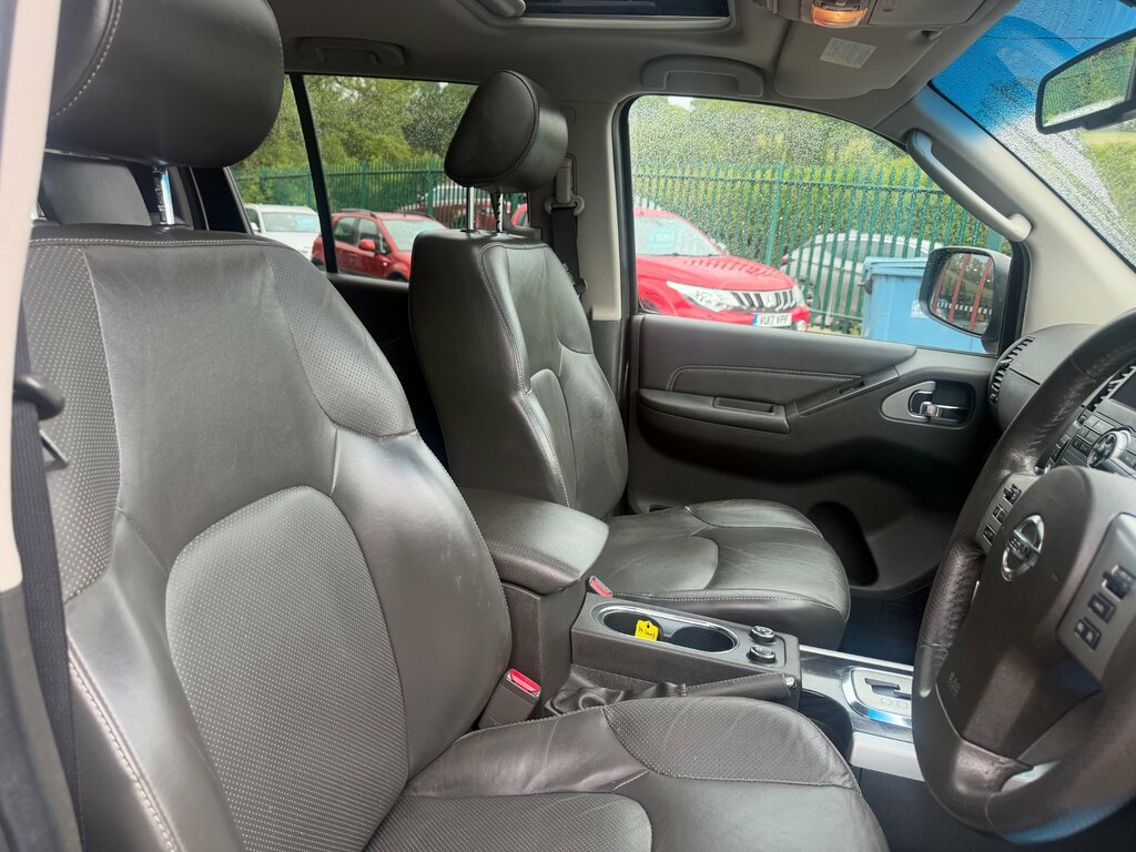 Nissan Pathfinder 2.5 Dci Tekna Silver #12