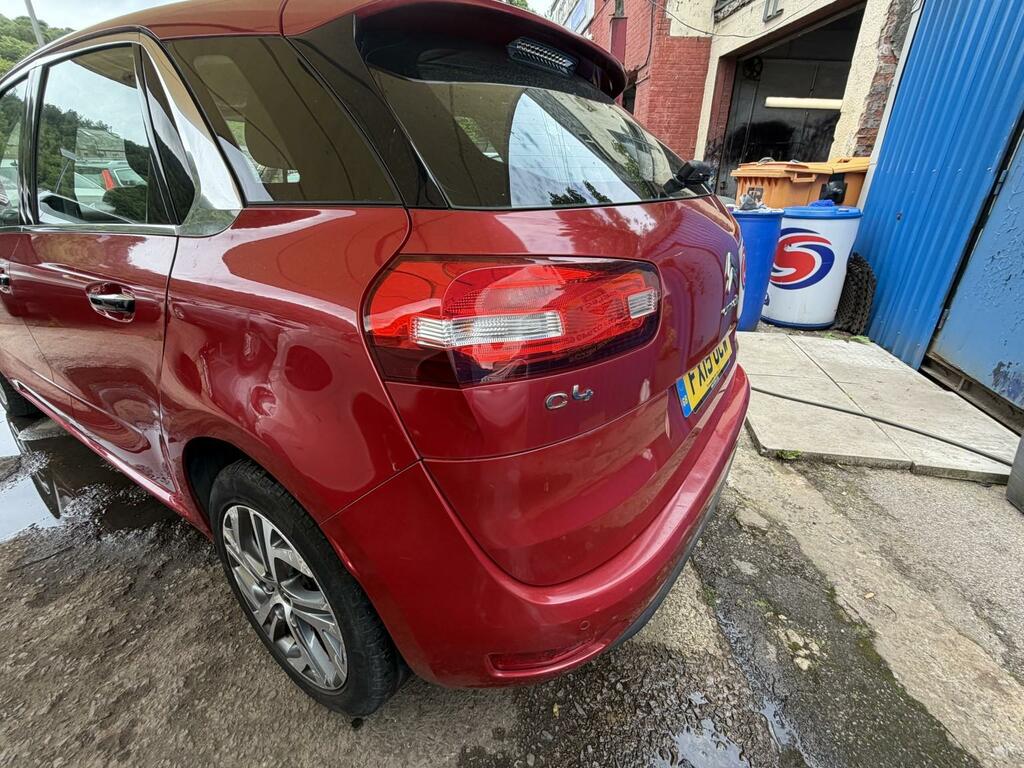 Citroen C4 Picasso 1.6 E-hdi Exclusive FX15UCW Red #6