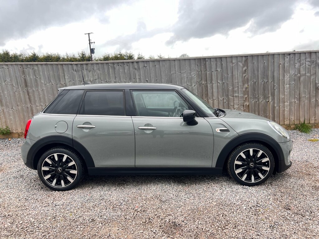 Mini Hatch 1.5 Cooper Exclusive Hatchback Steptron LO69VLV Grey #4