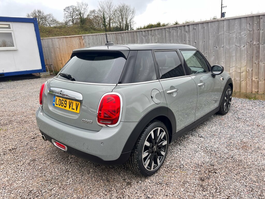 Mini Hatch 1.5 Cooper Exclusive Hatchback Steptron LO69VLV Grey #5