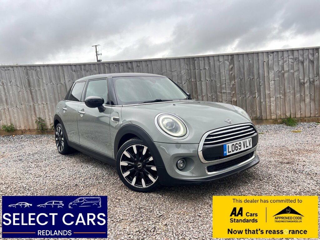 Mini Hatch 1.5 Cooper Exclusive Hatchback Steptron Grey