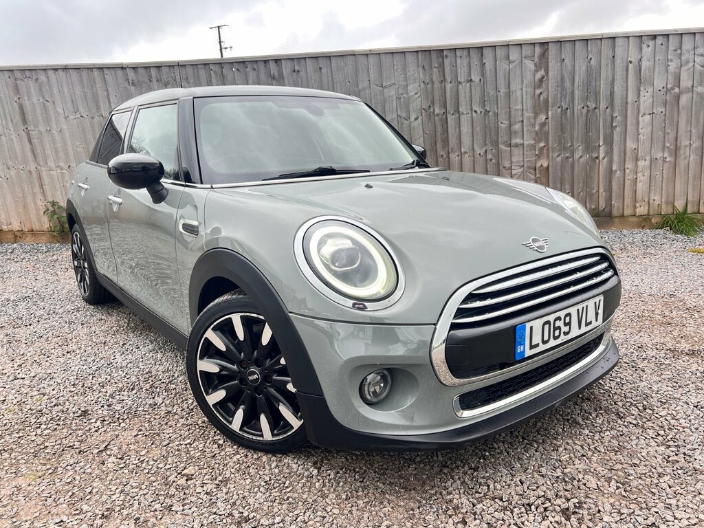 Mini Hatch 1.5 Cooper Exclusive Hatchback Steptron LO69VLV Grey #2