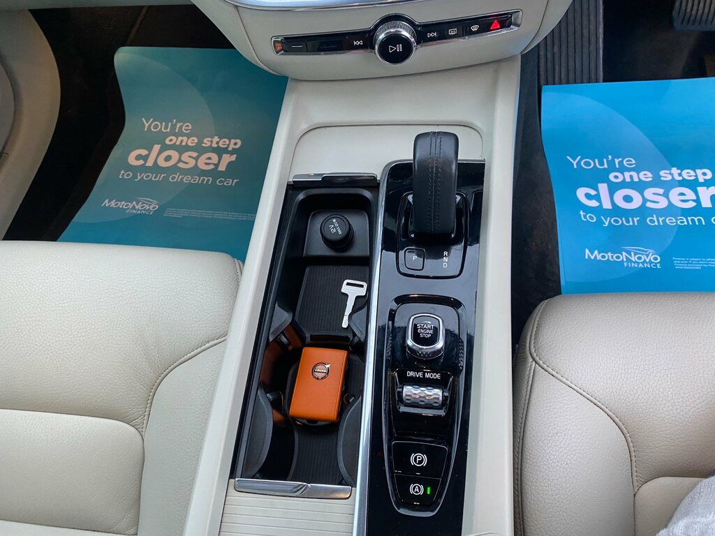 Volvo V60 2L Momentum Plus Grey #17