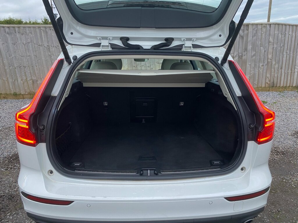 Volvo V60 2L Momentum Plus Grey #10