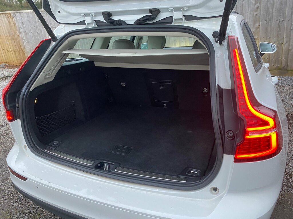 Volvo V60 2L Momentum Plus Grey #11
