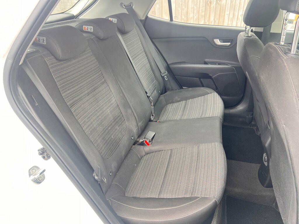 Kia Stonic 1.0 T-gdi 2 Suv White #20