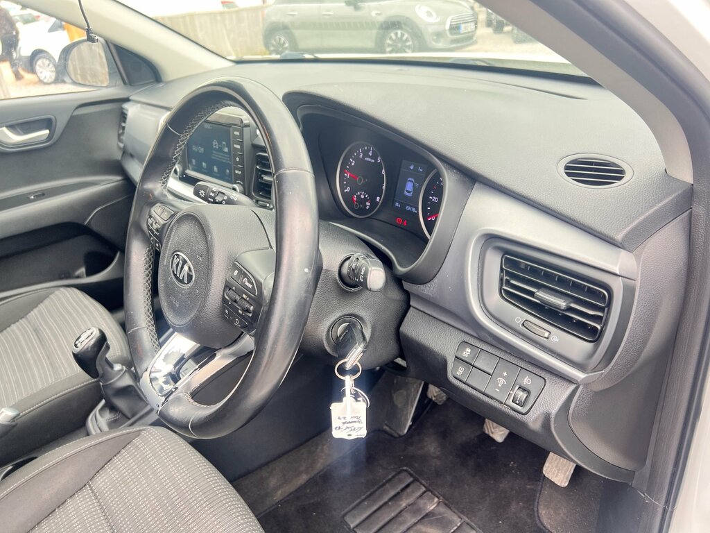 Kia Stonic 1.0 T-gdi 2 Suv White #11