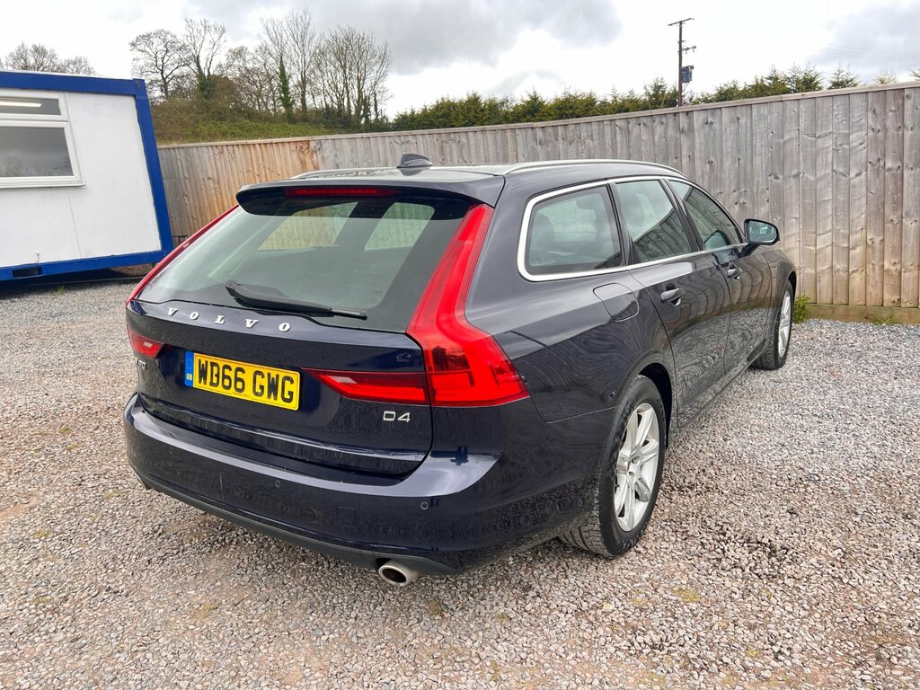 Volvo V90 2.0 D4 Momentum Estate Euro 6 Ss Blue #5