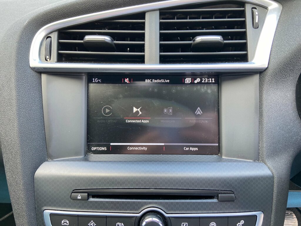 DS DS 4 Crossback 1.6 Bluehdi Crossback White #24