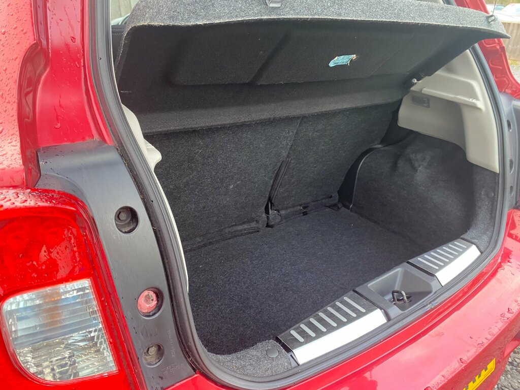 Nissan Micra Micra Acenta Red #8