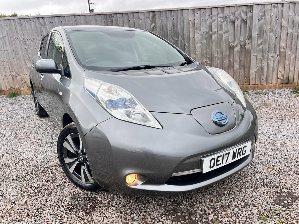 Nissan Leaf 30Kwh Tekna Hatchback 109 Bhp Grey #2
