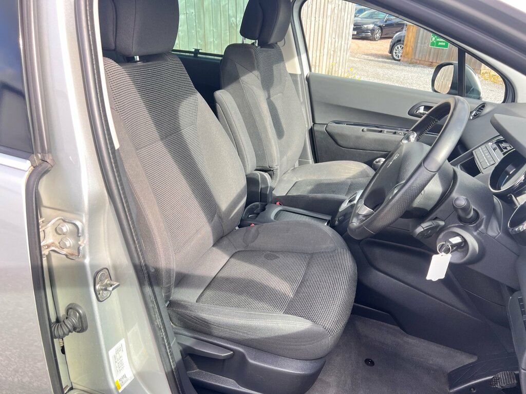 Peugeot 5008 Puretech Ss Allure Grey #13