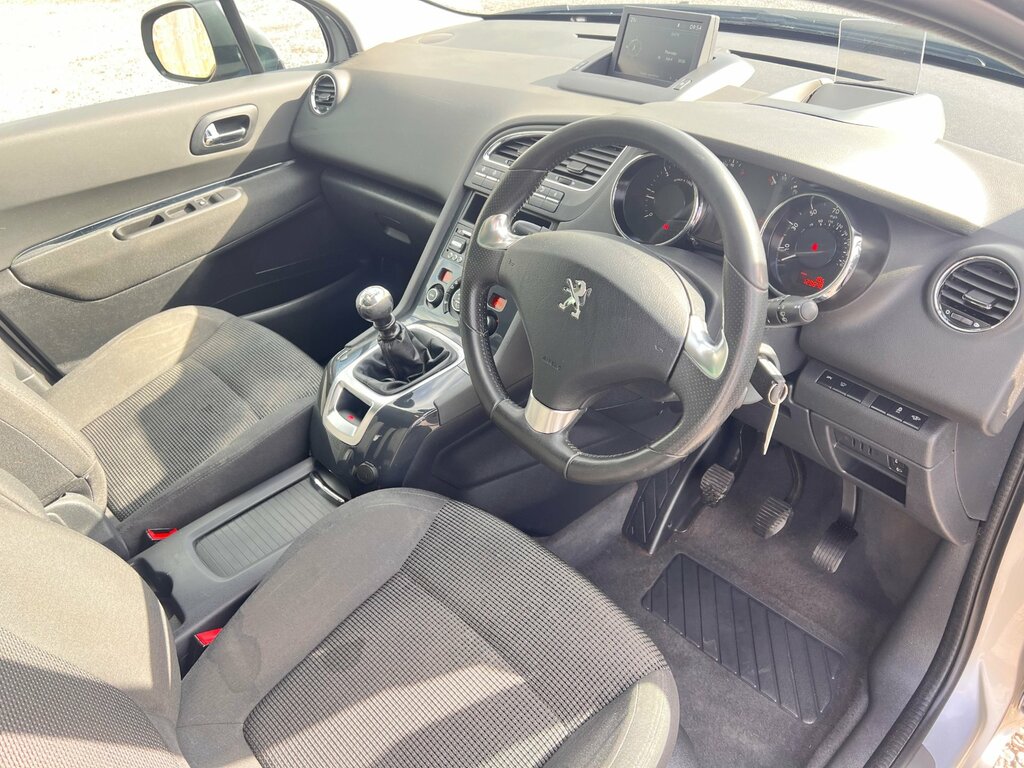 Peugeot 5008 Puretech Ss Allure Grey #11