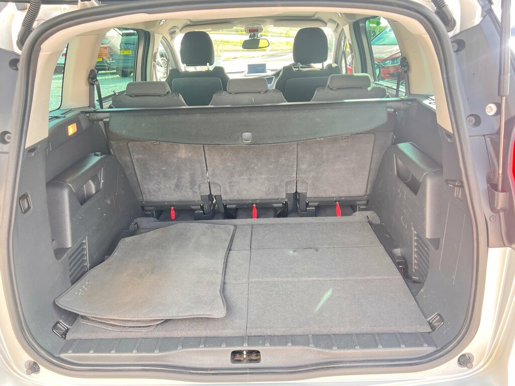 Peugeot 5008 Puretech Ss Allure Grey #33