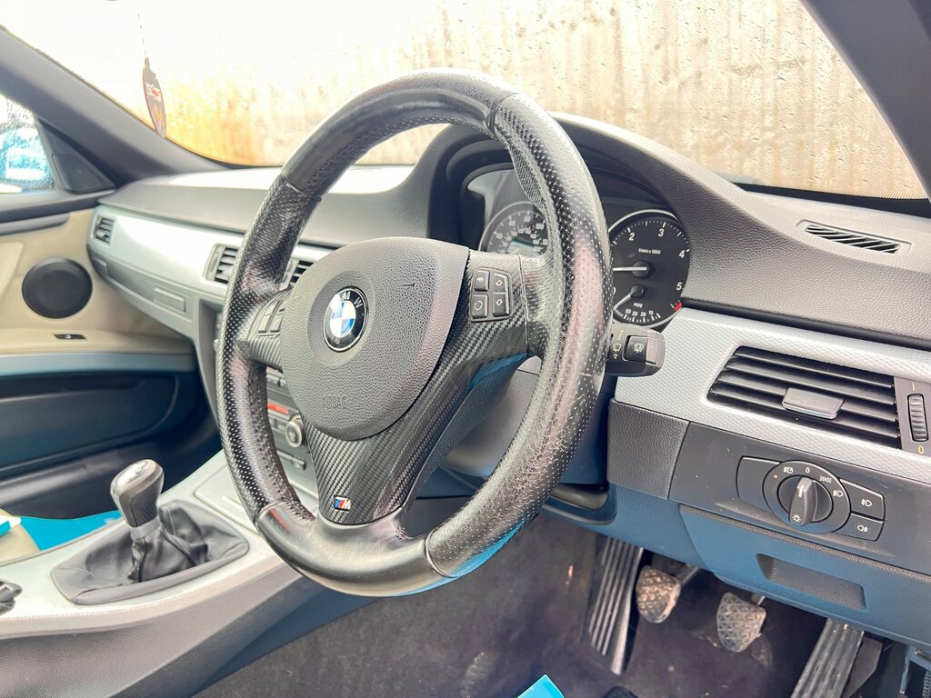 BMW 3 Series 325I Se Black #7