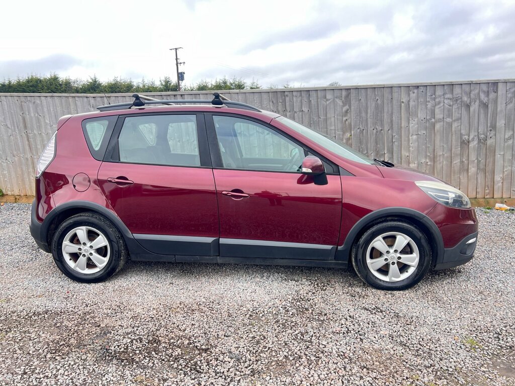 Renault Scenic XMOD 1.6 Dci Dynamique Tomtom Mpv Eur Red #4