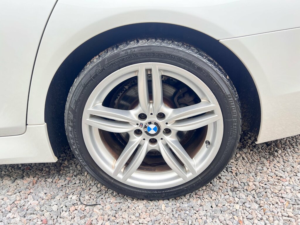 BMW 5 Series 525D M Sport Grey #31