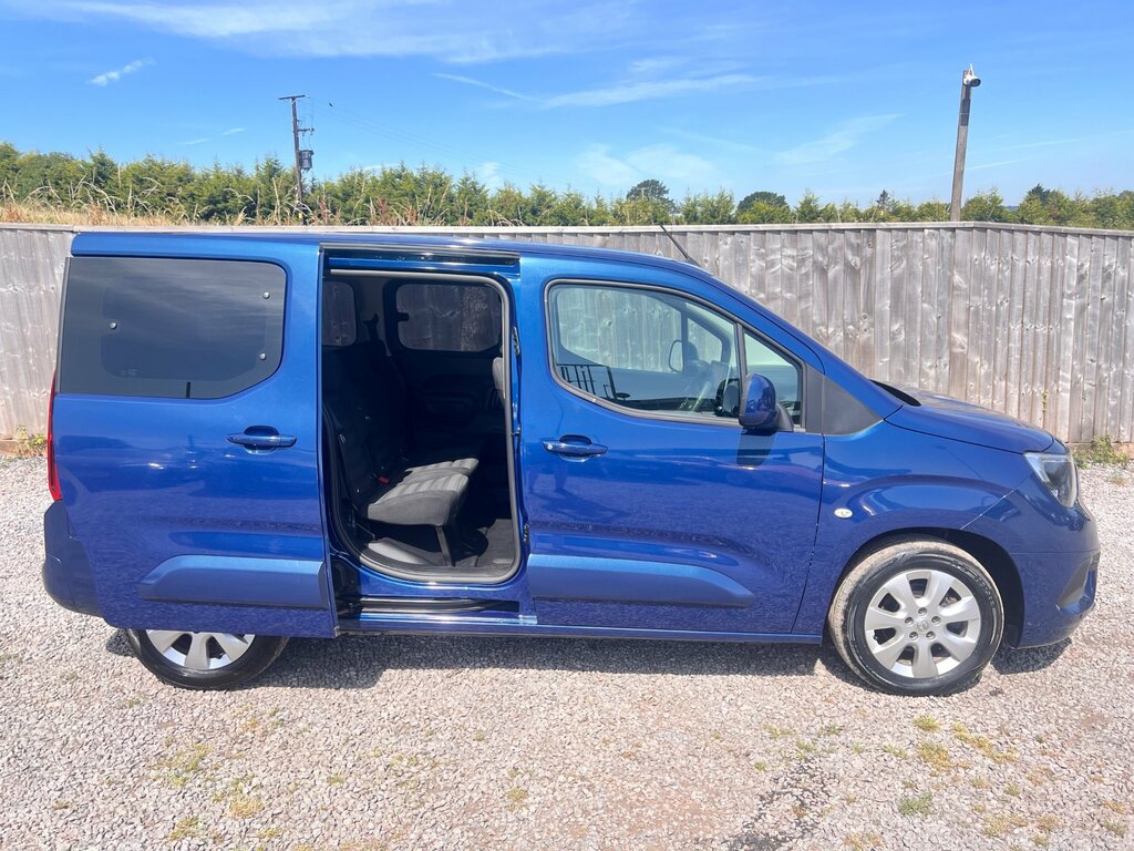 Vauxhall Combo Life 1.5 Turbo D Blueinjection Energy Mpv Ma Blue #6