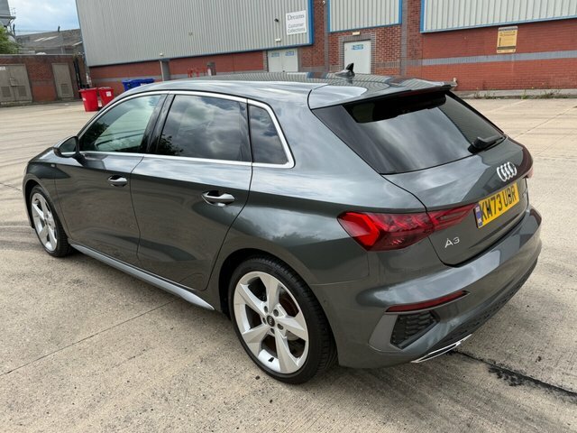 Audi A3 Tfsi 35 S Line KM73UBR Grey #4