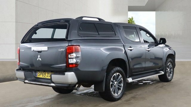 Mitsubishi L200 Di-d Dc Barbarian Pickup Grey #4