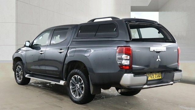Mitsubishi L200 Di-d Dc Barbarian Pickup Grey #3