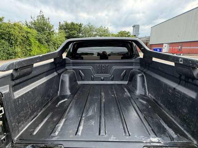 Fiat Fullback Cross Pickup Double Cab Black #6