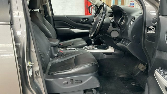 Nissan Navara Dci Tekna Shr Dcb White #11