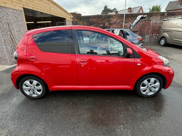 Toyota Aygo Vvt-i Go Hatchback Red #5