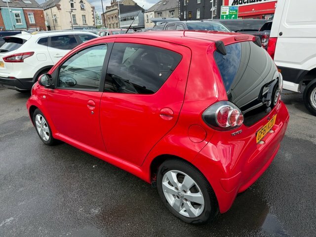 Toyota Aygo Vvt-i Go Hatchback Red #4
