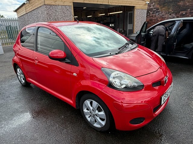 Toyota Aygo Vvt-i Go Hatchback Red