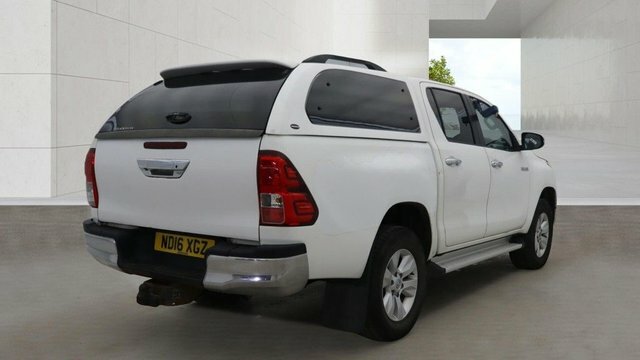 Toyota HILUX D-4d Icon Pickup Double White #3