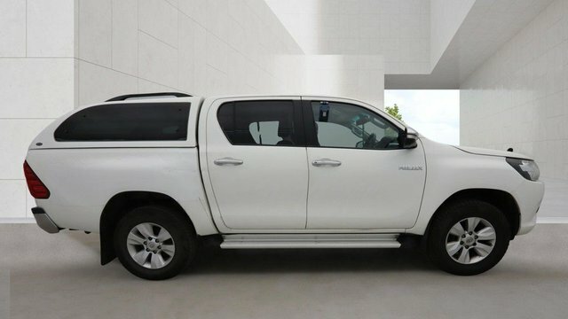 Toyota HILUX D-4d Icon Pickup Double White #4