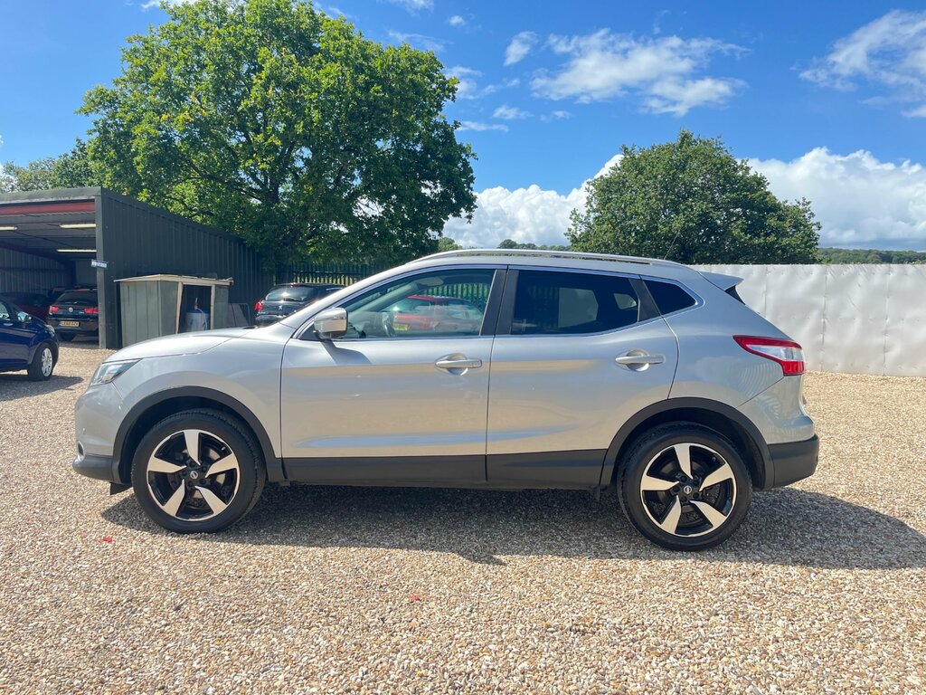 Nissan Qashqai 1.5 Dci N-connecta Suv 2Wd Euro WJ66WMP Silver #4
