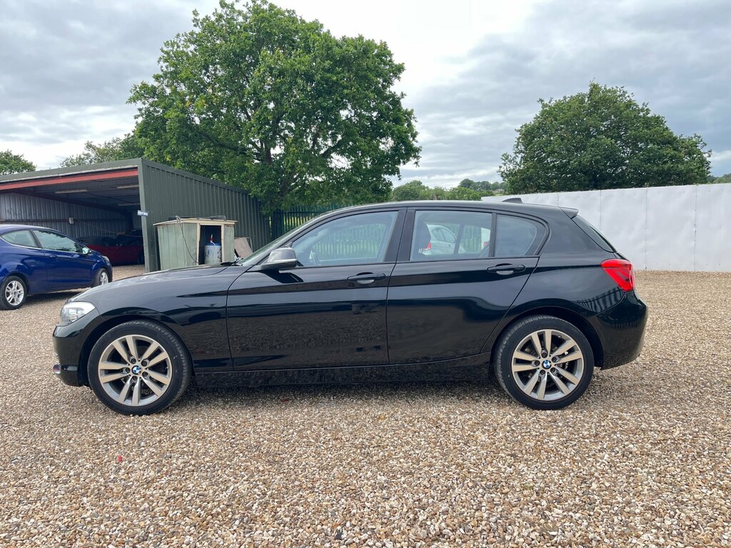 BMW 1 Series 1.5 116D Sport Hatchback Euro 6 LE68DZV Black #5