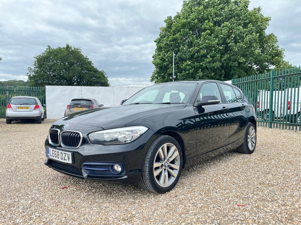 BMW 1 Series 1.5 116D Sport Hatchback Euro 6 LE68DZV Black #4