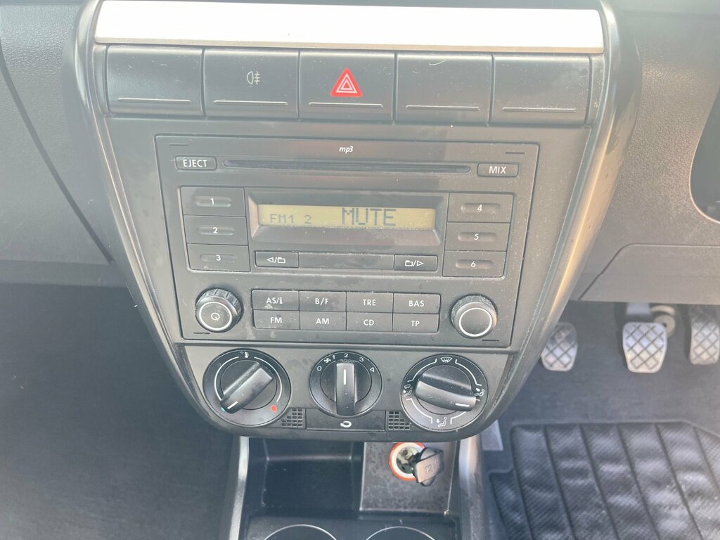 Volkswagen Fox Fox 55 Silver #17