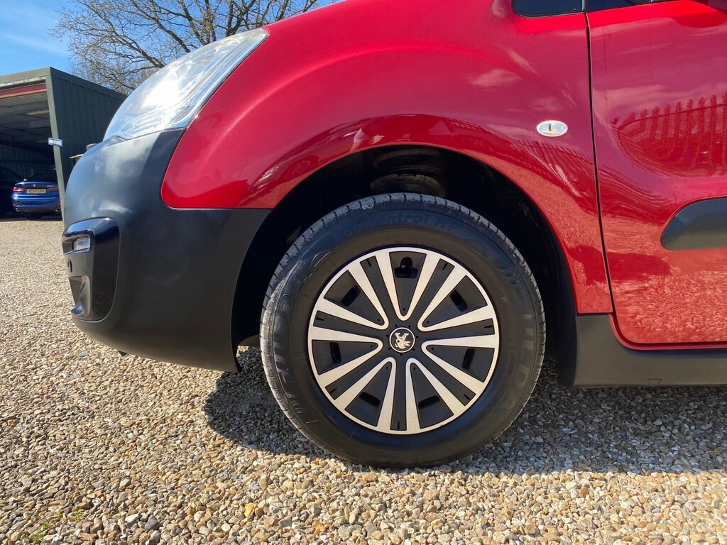 Peugeot Partner Tepee Mpv Blue #11