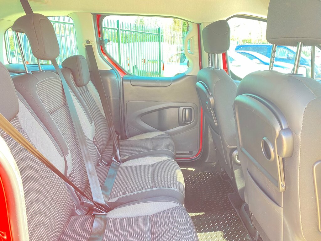 Peugeot Partner Tepee Mpv Blue #30