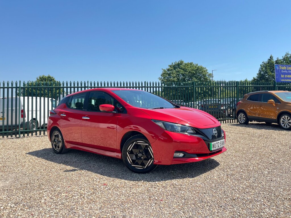 Nissan Leaf 39Kwh Acenta Hatchback 150 Ps Red