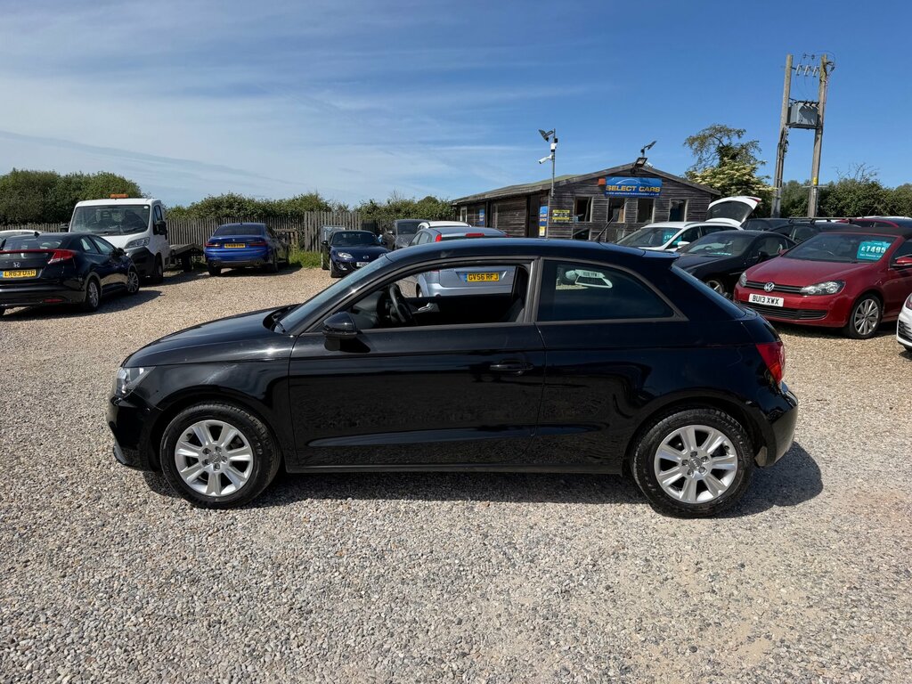 Audi A1 1.6 Tdi Se Hatchback Euro 5 Ss Black #6