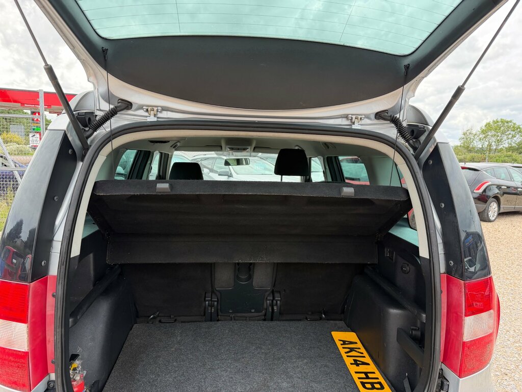 Skoda Yeti Elegance Silver #10