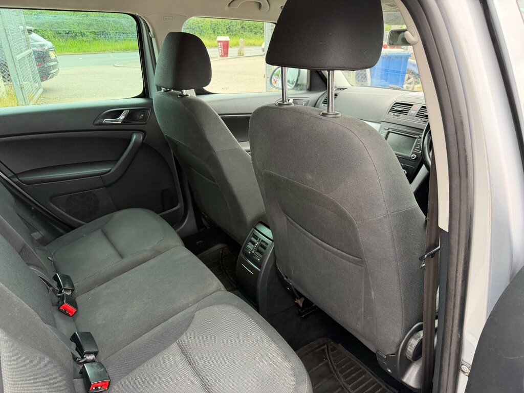 Skoda Yeti Elegance Silver #11