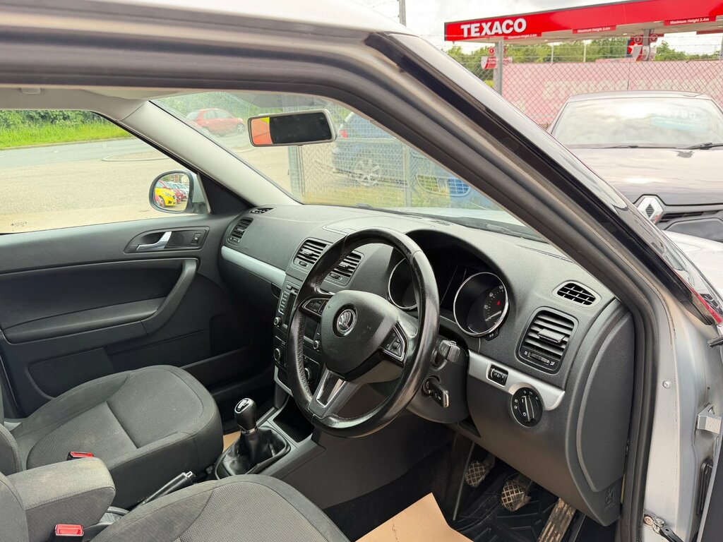Skoda Yeti 2.0 Tdi Se Outdoor Euro 5 110 P Silver #2