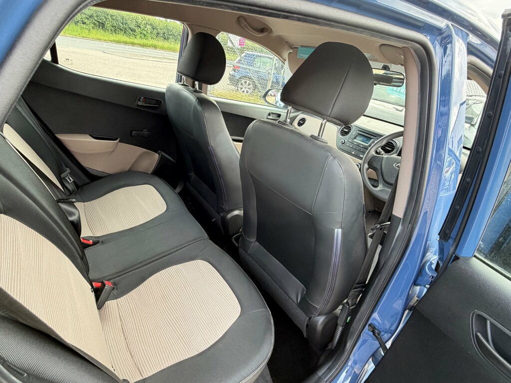 Hyundai I10 White #11