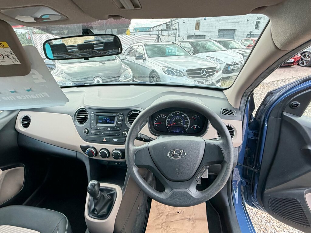 Hyundai I10 White #13