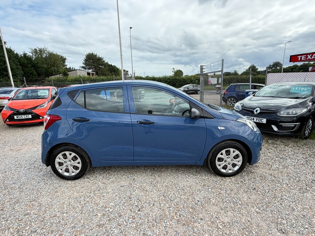 Hyundai I10 White #10