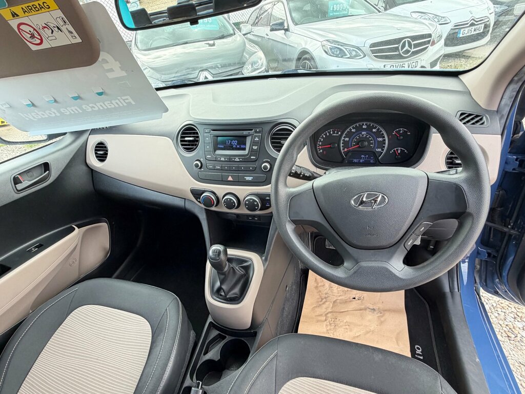 Hyundai I10 White #12