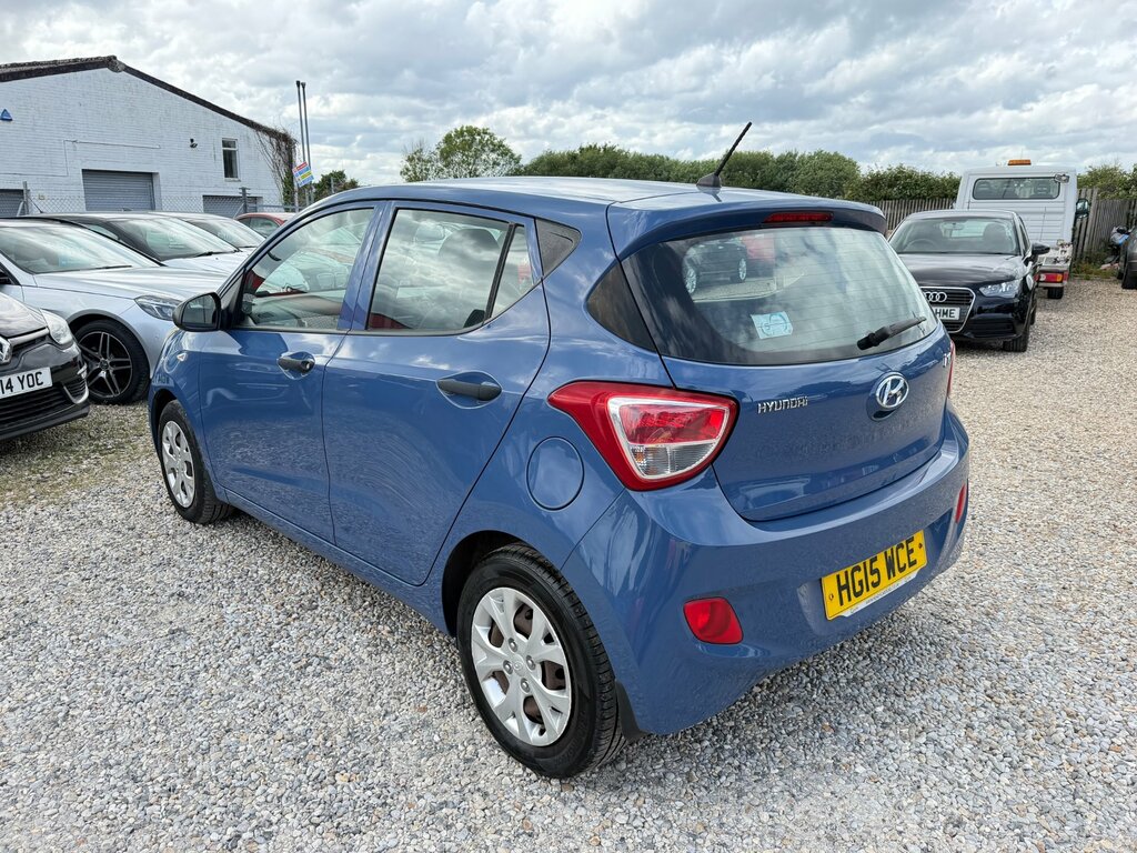 Hyundai I10 White #7