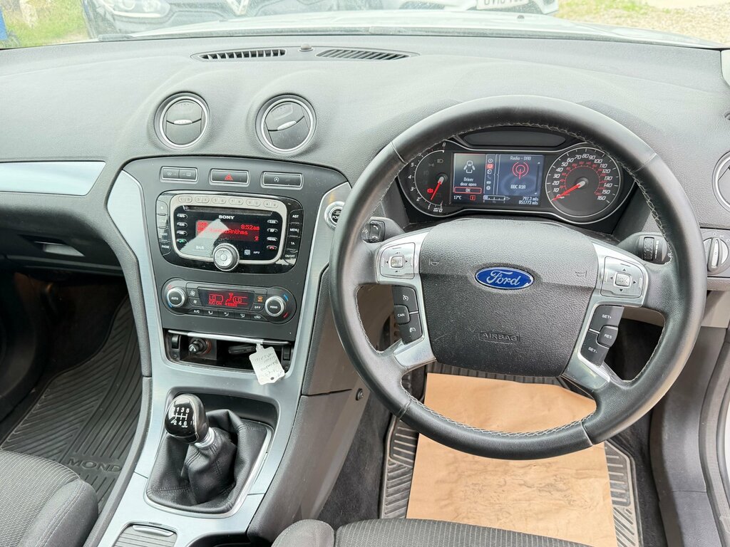 Ford Mondeo 2.0L Titanium Tdci 138 Bhp Black #14